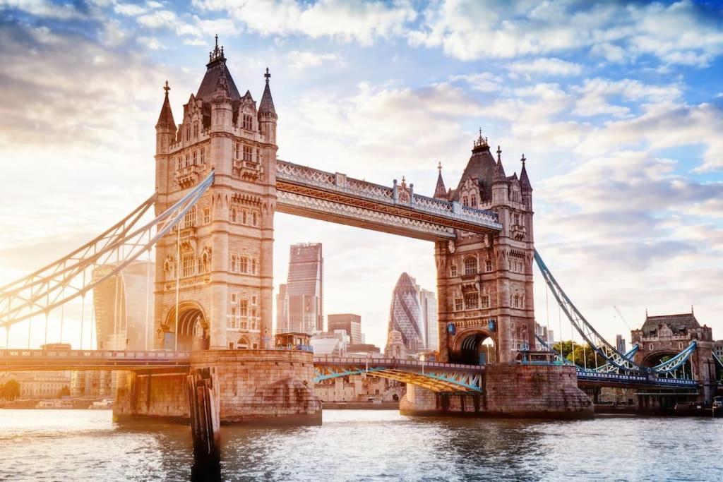 Luxury 2 Bedroom 2 Bathroom Apartment -Borough Market/ London Bridge Екстериор снимка